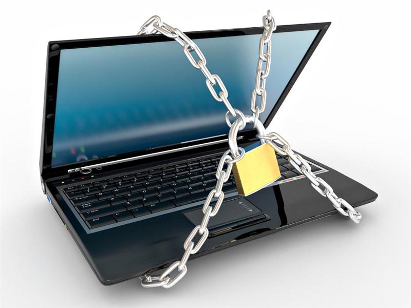 7-tips-to-safeguard-your-laptop-during-travel 7-tips-to-safeguard-your-laptop-during-travel